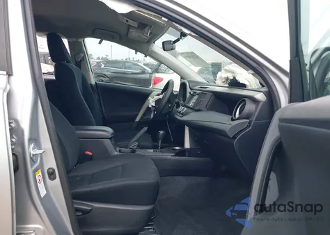 2016 Toyota Rav4 Le z USA, uszkodzony, nr VIN 2T3ZFREV2GW307917